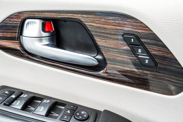 2023 Chrysler Pacifica Limited FWD - 22996956 - 43