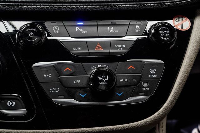 2023 Chrysler Pacifica Limited FWD - 22997007 - 19