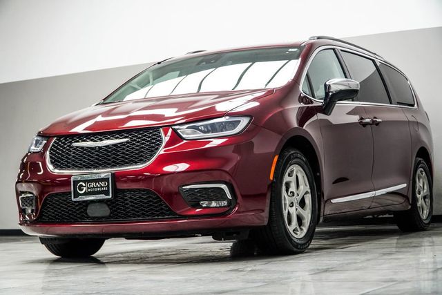 2023 Chrysler Pacifica Limited FWD - 22997007 - 7