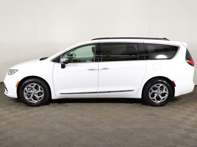 2023 Chrysler Pacifica Limited FWD - 22993497 - 20