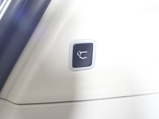 2023 Chrysler Pacifica Limited FWD - 22993497 - 23