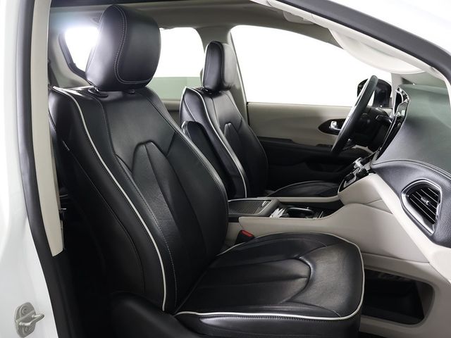 2023 Chrysler Pacifica Limited FWD - 22993497 - 34