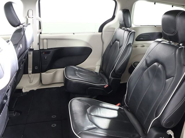 2023 Chrysler Pacifica Limited FWD - 22993497 - 39