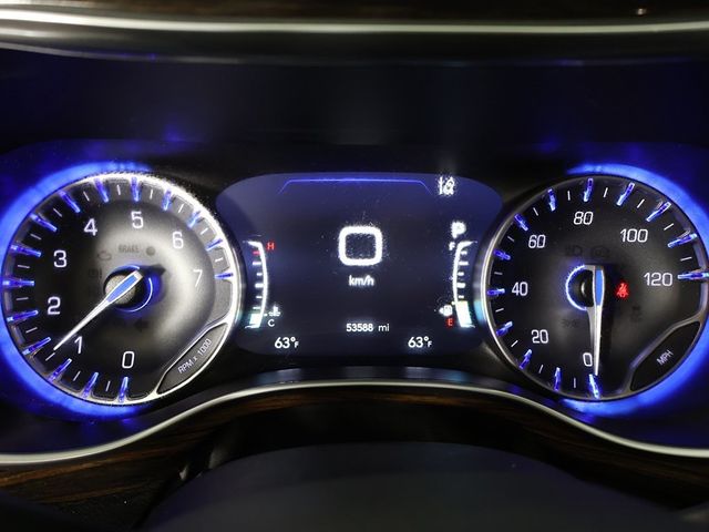 2023 Chrysler Pacifica Limited FWD - 22993497 - 48