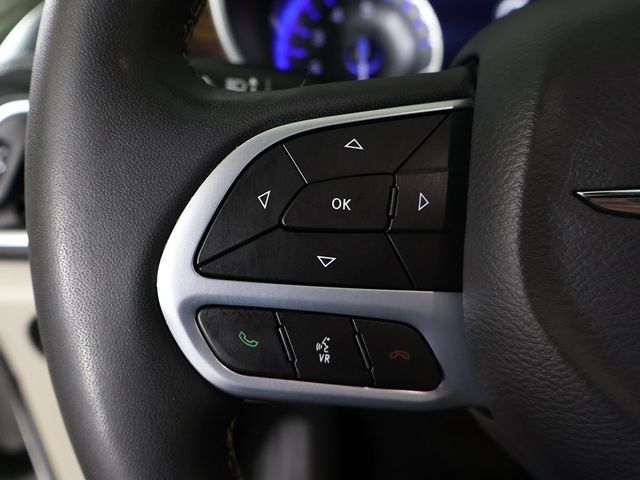 2023 Chrysler Pacifica Limited FWD - 22993497 - 49