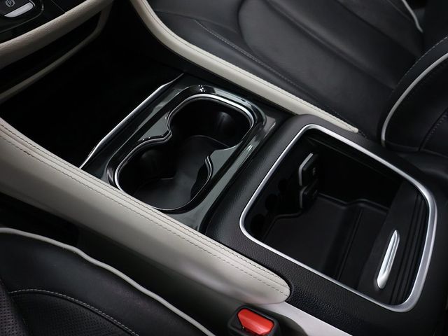 2023 Chrysler Pacifica Limited FWD - 22993497 - 60