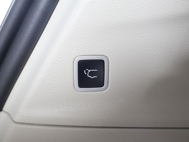 2023 Chrysler Pacifica Limited FWD - 22994213 - 25