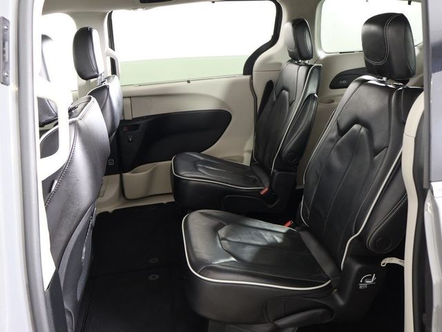 2023 Chrysler Pacifica Limited FWD - 22994213 - 39