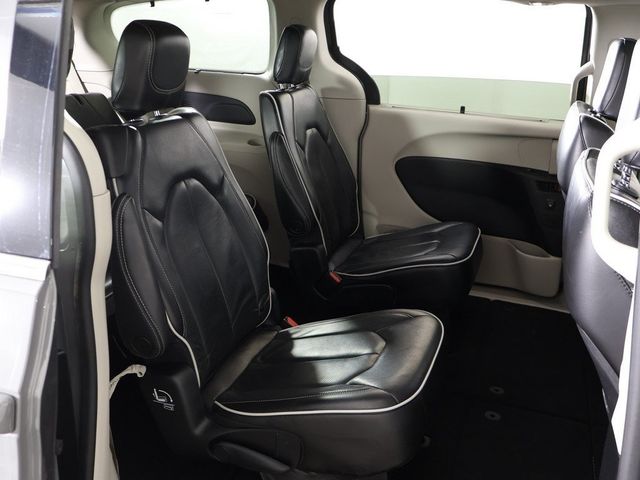 2023 Chrysler Pacifica Limited FWD - 22994213 - 40