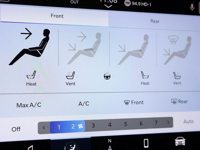 2023 Chrysler Pacifica Limited FWD - 22994213 - 54