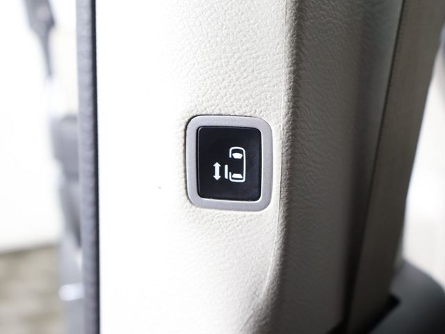 2023 Chrysler Pacifica Limited FWD - 22994213 - 62