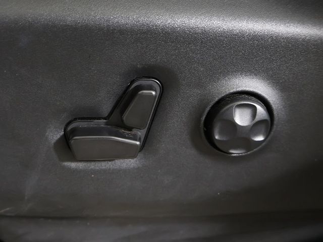 2023 Chrysler Pacifica Limited FWD - 23010865 - 34