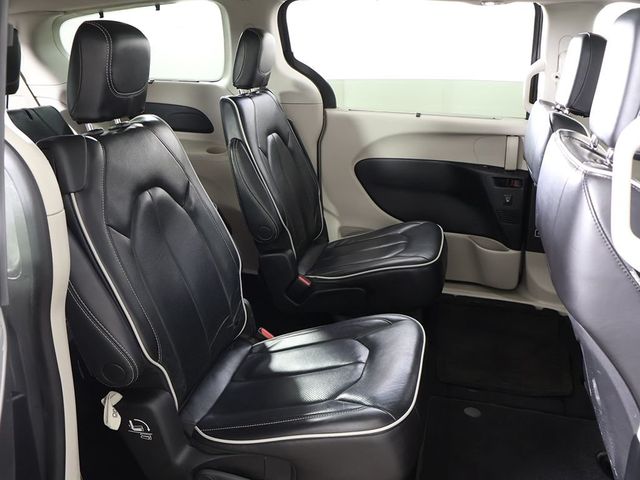 2023 Chrysler Pacifica Limited FWD - 23010865 - 37