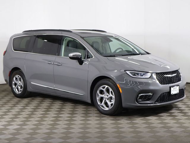 2023 Chrysler Pacifica Limited FWD - 23010865 - 61