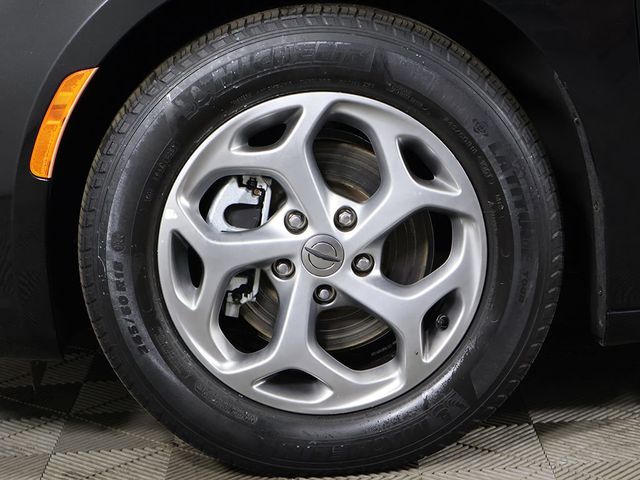 2023 Chrysler Pacifica Limited FWD - 23017039 - 26