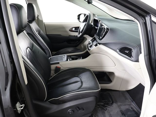 2023 Chrysler Pacifica Limited FWD - 23017039 - 32