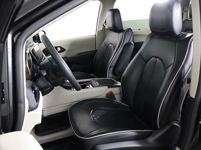 2023 Chrysler Pacifica Limited FWD - 23017039 - 33