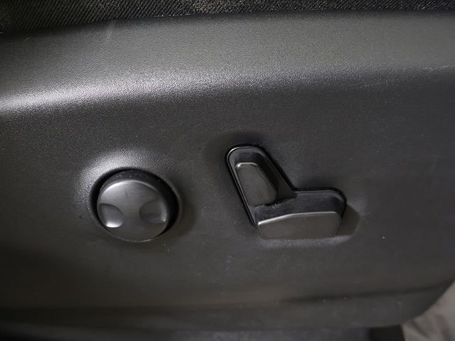 2023 Chrysler Pacifica Limited FWD - 23017039 - 36