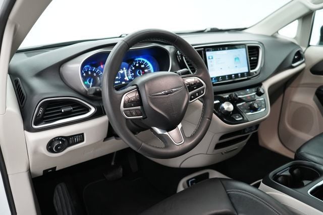 2023 Chrysler Pacifica Touring L - 23077757 - 13