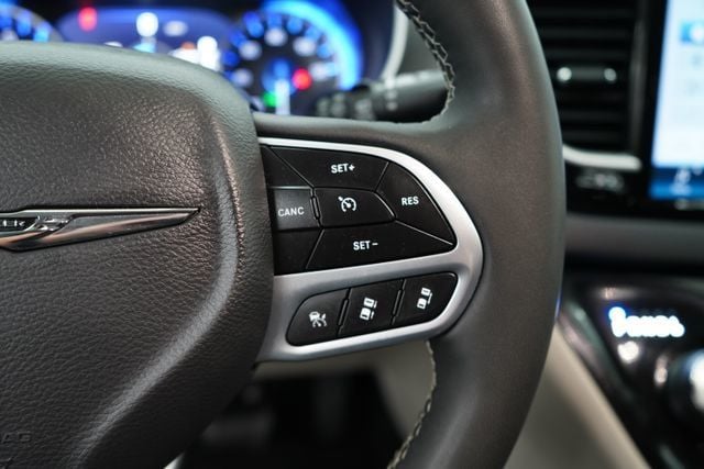 2023 Chrysler Pacifica Touring L - 23077757 - 18