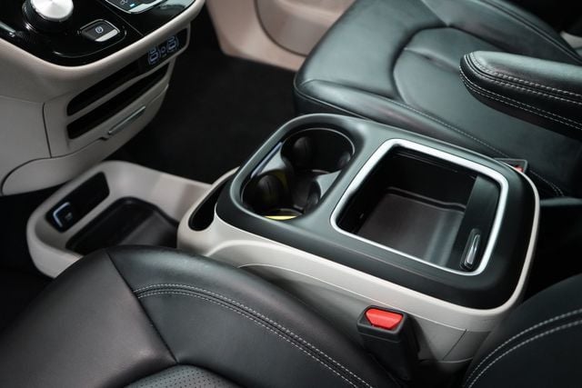 2023 Chrysler Pacifica Touring L - 23077757 - 33