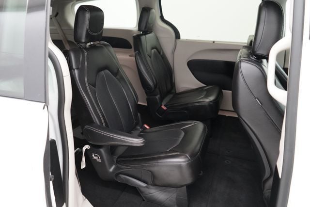 2023 Chrysler Pacifica Touring L - 23077757 - 38