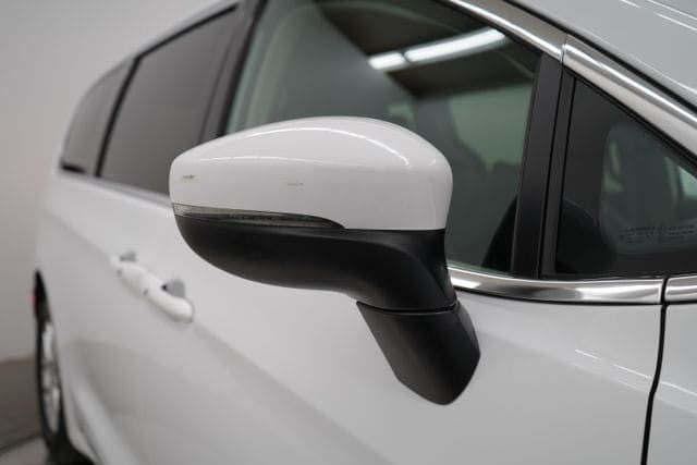 2023 Chrysler Pacifica Touring L - 23077757 - 43