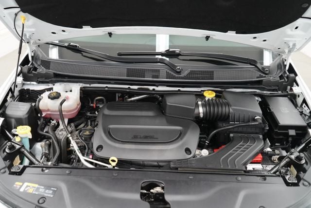 2023 Chrysler Pacifica Touring L - 23077757 - 52