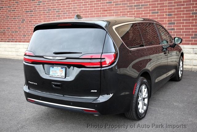 2023 Chrysler Pacifica Touring L AWD - 22881571 - 19