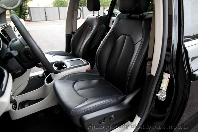 2023 Chrysler Pacifica Touring L AWD - 22881571 - 21