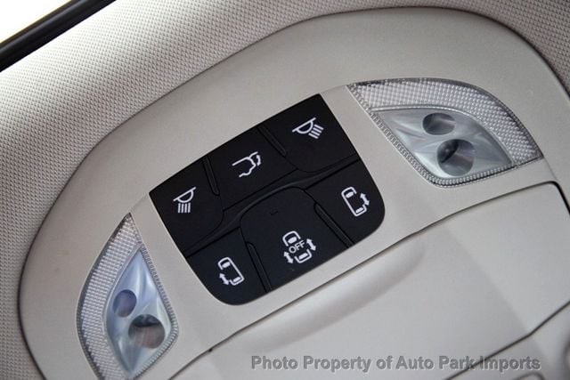 2023 Chrysler Pacifica Touring L AWD - 22881571 - 44