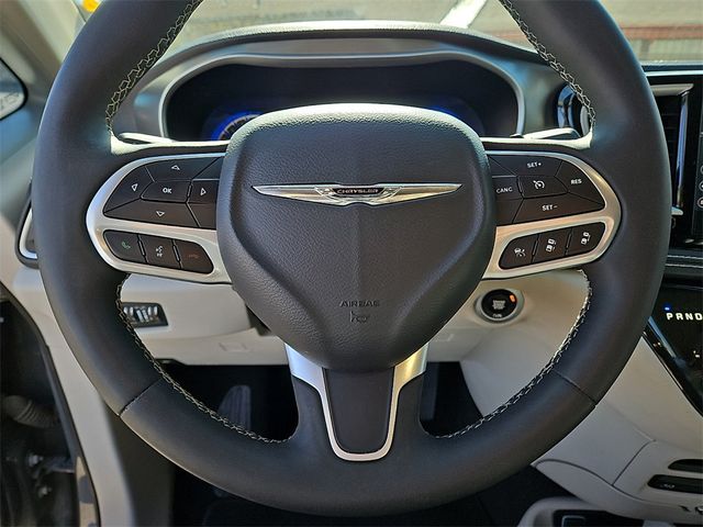 2023 Chrysler Pacifica Touring L AWD - 22976322 - 11