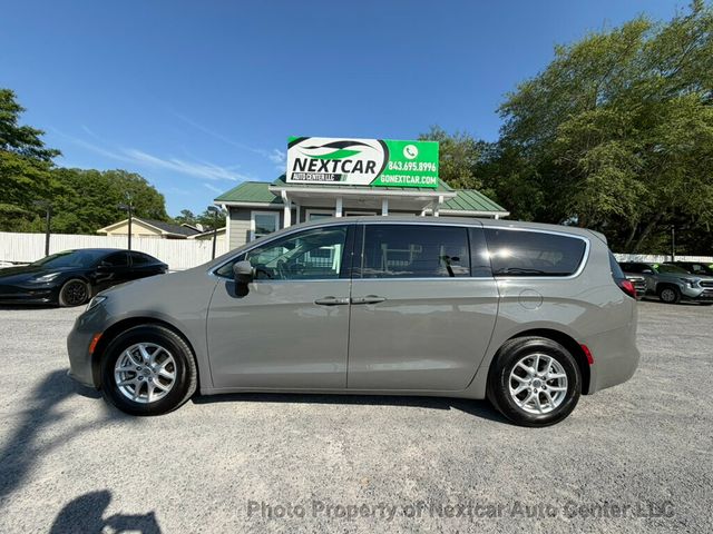 2023 Chrysler Pacifica Touring L FWD - 23014529 - 1