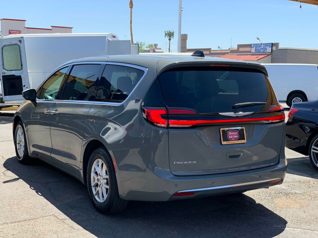 2023 Chrysler Pacifica Touring L FWD - 23016568 - 9