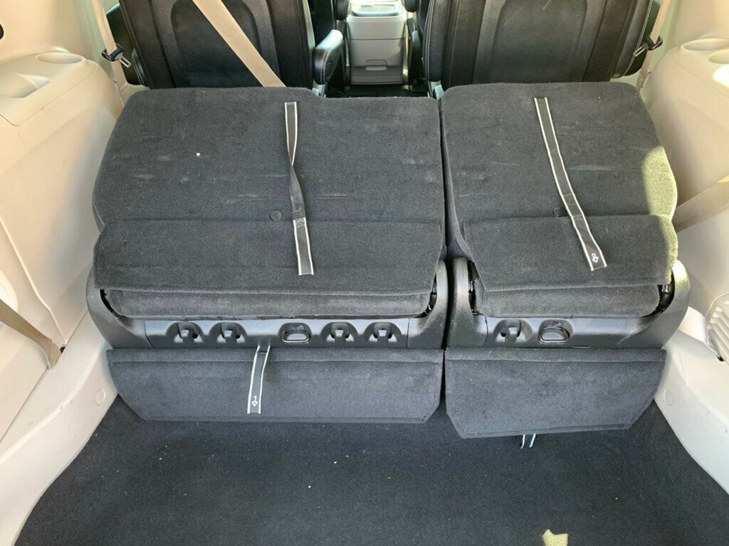 2023 Chrysler Pacifica Touring L FWD - 23016568 - 19