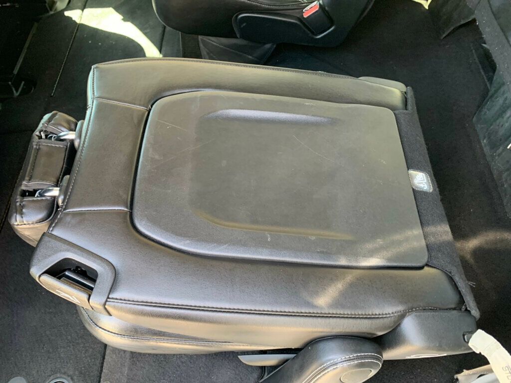 2023 Chrysler Pacifica Touring L FWD - 23016568 - 48