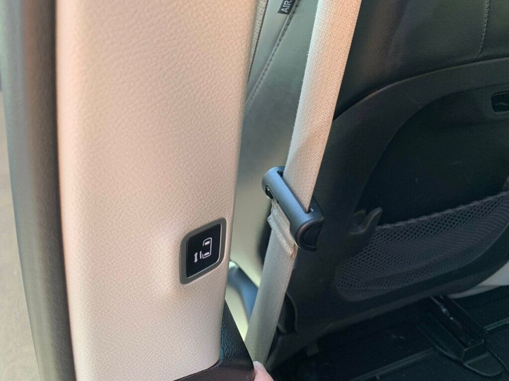 2023 Chrysler Pacifica Touring L FWD - 23016568 - 52