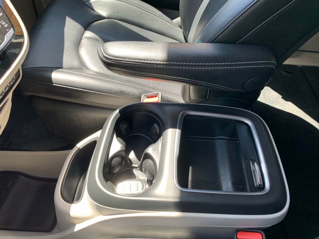 2023 Chrysler Pacifica Touring L FWD - 23016568 - 58