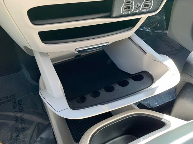 2023 Chrysler Pacifica Touring L FWD - 23016568 - 59