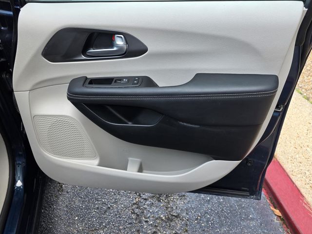 2023 Chrysler Pacifica Touring L FWD - 23066921 - 32