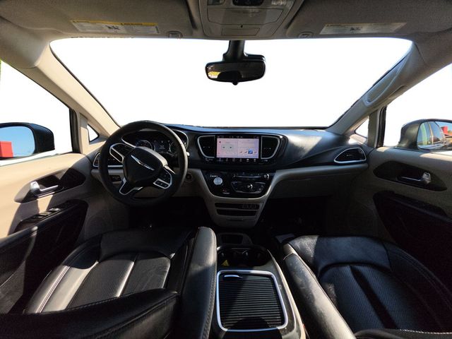2023 Chrysler Pacifica Touring L FWD - 23058157 - 11
