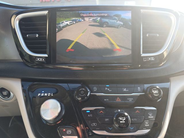 2023 Chrysler Pacifica Touring L FWD - 23058157 - 28