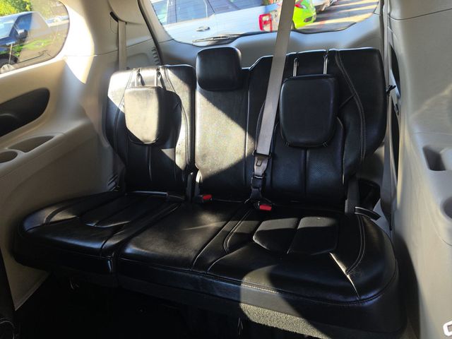 2023 Chrysler Pacifica Touring L FWD - 23058157 - 33