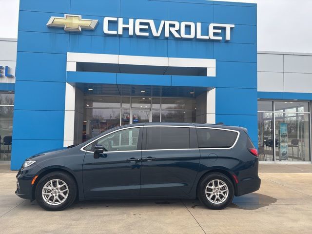2023 Chrysler Pacifica Touring L FWD - 22991643 - 0