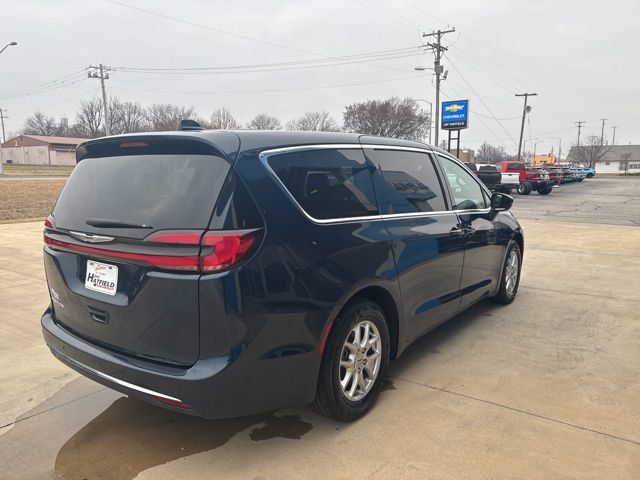 2023 Chrysler Pacifica Touring L FWD - 22991643 - 4