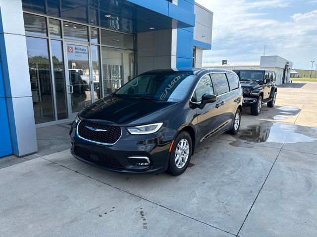 2023 Chrysler Pacifica Touring L FWD - 23049902 - 0