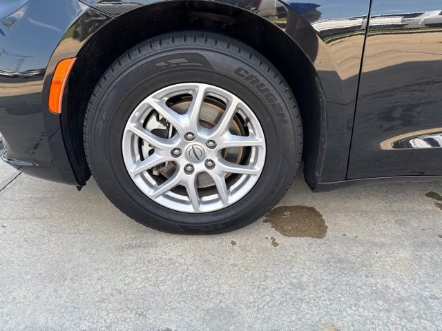 2023 Chrysler Pacifica Touring L FWD - 23049902 - 22