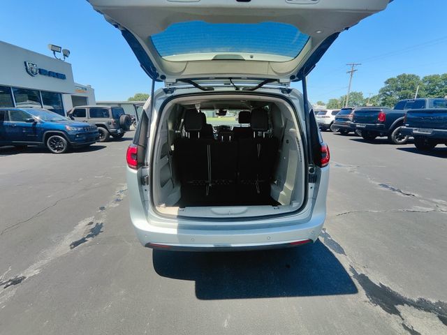 2023 Chrysler Pacifica Touring L FWD - 23038525 - 15