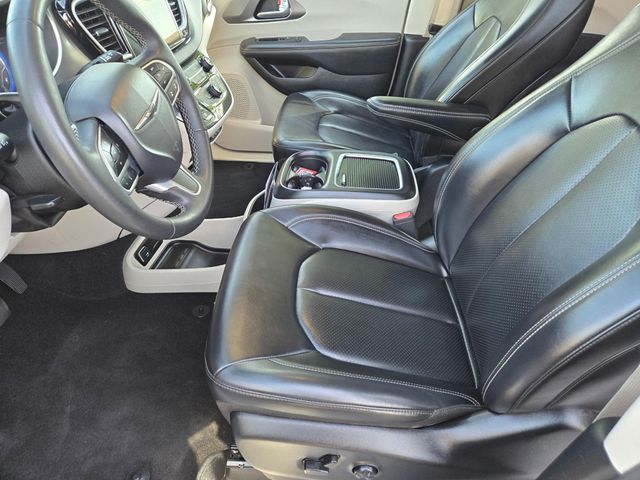 2023 Chrysler Pacifica Touring L FWD - 23005172 - 11