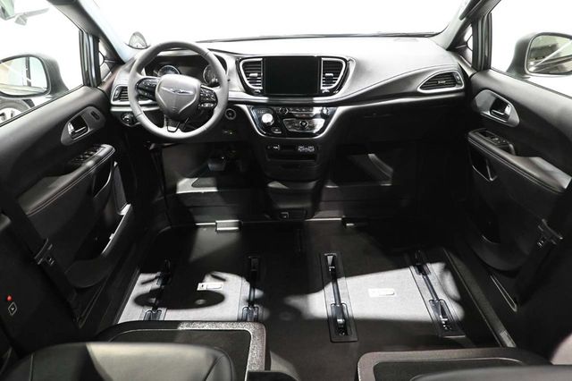 2023 Chrysler Pacifica Touring L FWD - 23001717 - 21